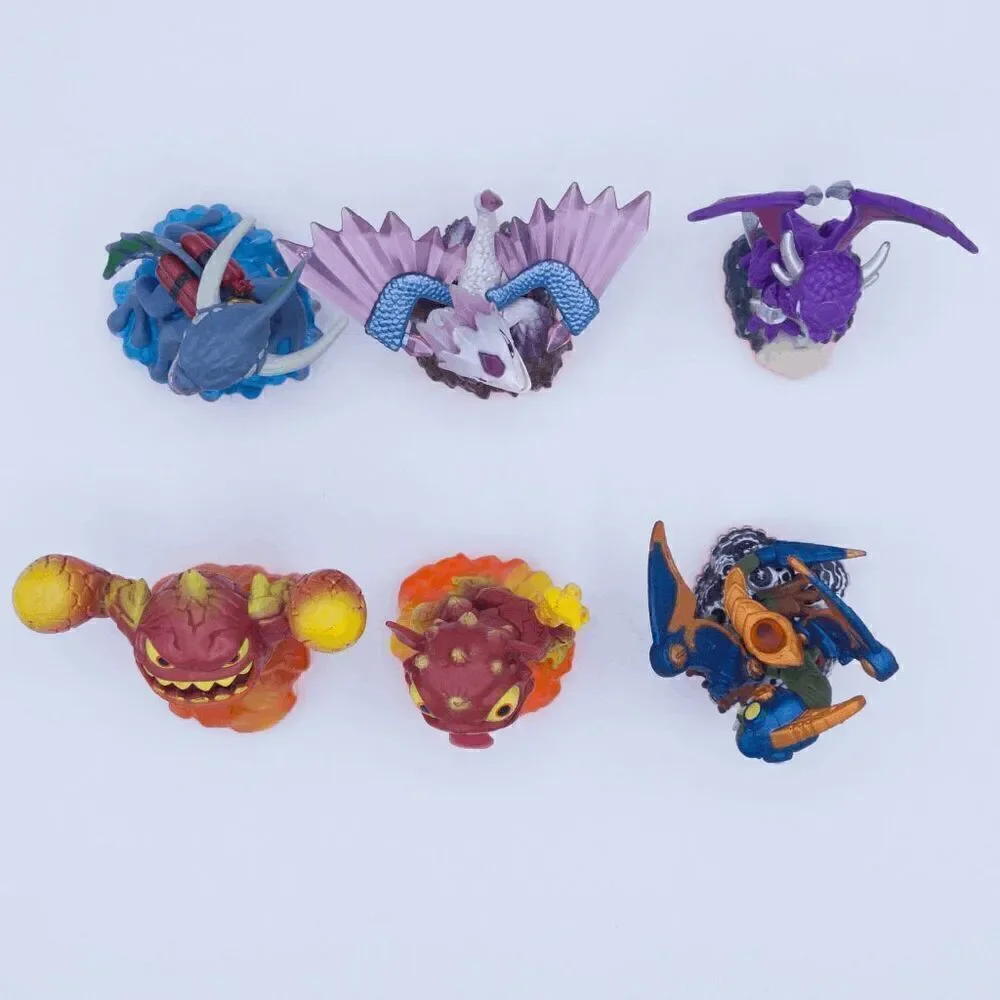 Xbox 360 Skylanders Giants, with the portal controller, 12 figures, and 1 magic